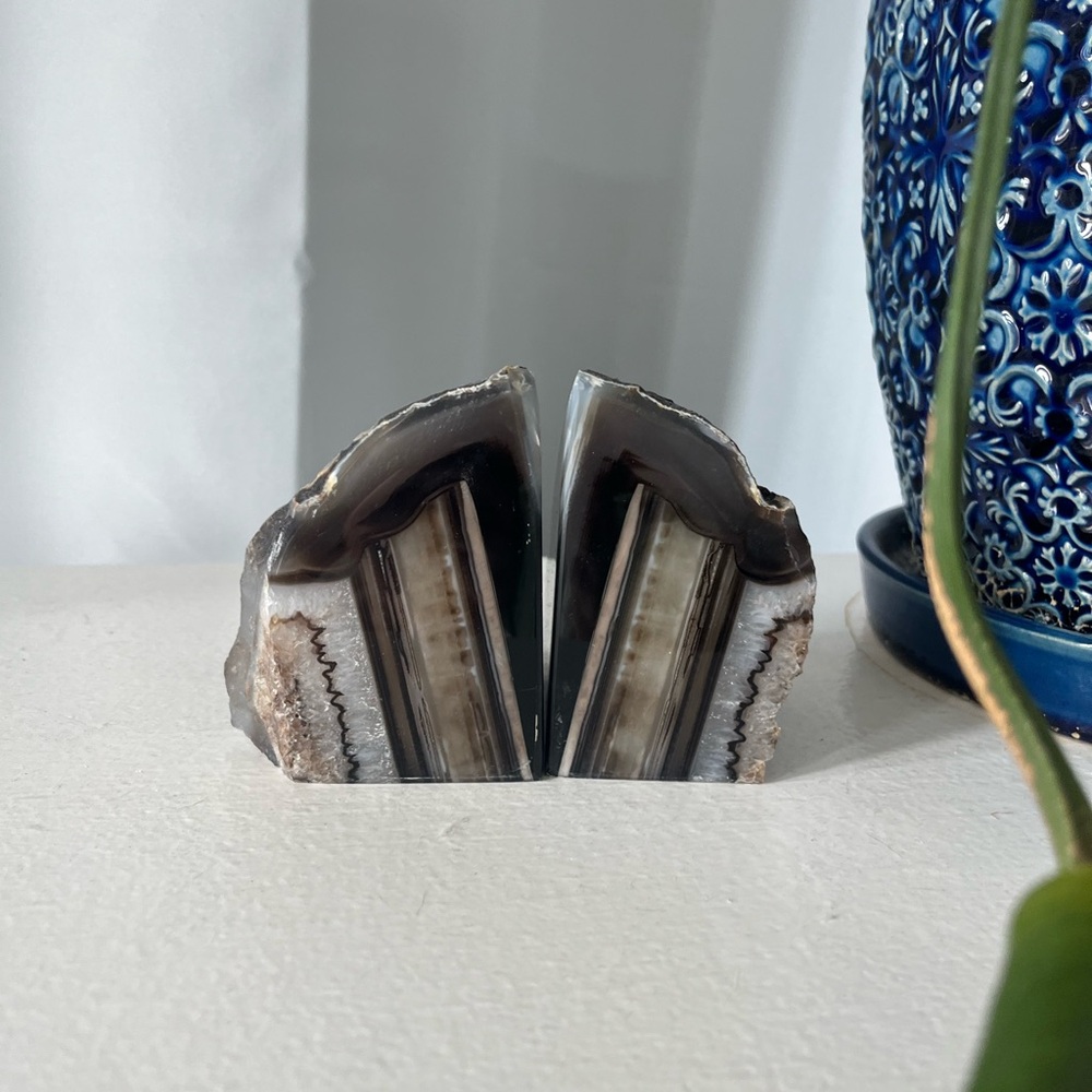Agate Bookends in Natural Tones
